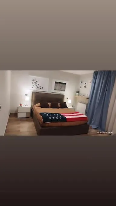 Rail Apt Naples Apartment